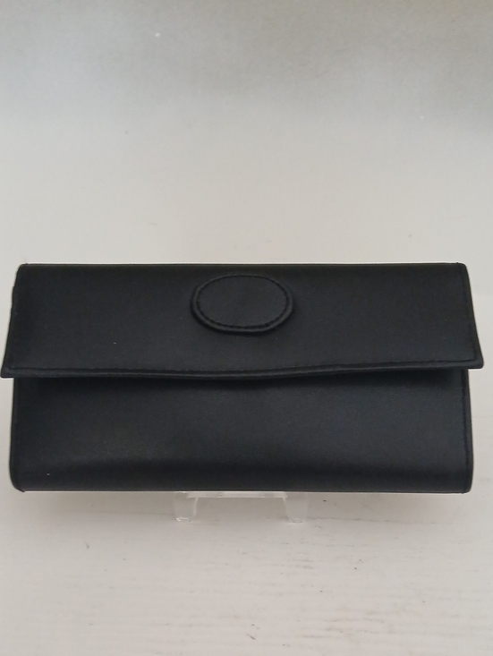 Handbags - Classic Black Clutch Wallet With Kiss Lock And Memo Pad
